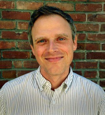 washburn headshot 366x400